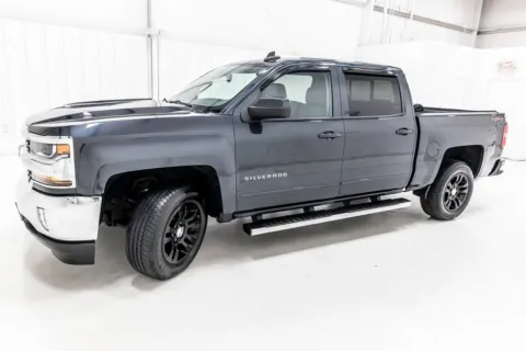 More photos of 2018 Chevrolet Silverado 1500 LT at Sign It Drive It, TX