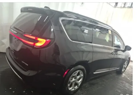 Another view of 2022 Chrysler Pacifica Limited for sale in Denton, TX at Sign It Drive It