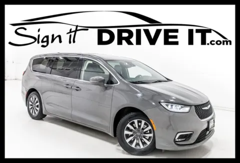 Gray 2022 Chrysler Pacifica Hybrid Touring L for sale in Denton, TX