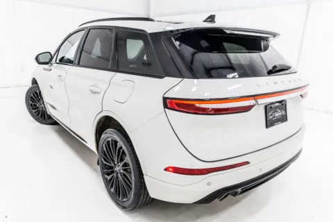 More photos of 2023 Lincoln Corsair Reserve at Sign It Drive It, TX
