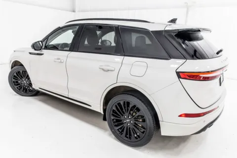 More photos of 2023 Lincoln Corsair Reserve at Sign It Drive It, TX