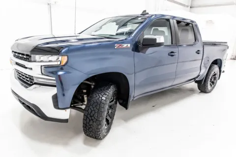Another view of 2020 Chevrolet Silverado 1500 LT for sale in Denton, TX at Sign It Drive It