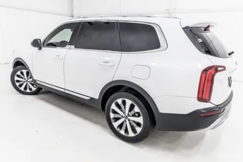More photos of 2020 Kia Telluride EX at Sign It Drive It, TX