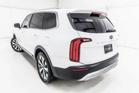 More photos of 2020 Kia Telluride EX at Sign It Drive It, TX