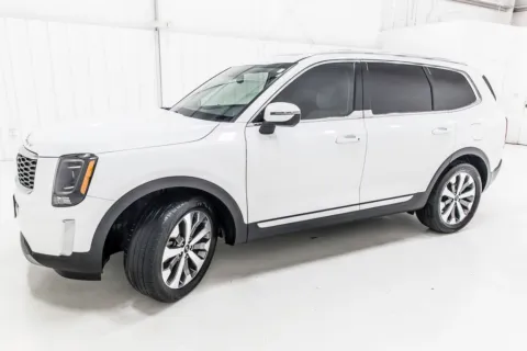 Another view of 2020 Kia Telluride EX for sale in Denton, TX at Sign It Drive It