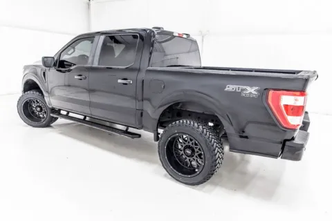 More photos of 2022 Ford F-150 XL at Sign It Drive It, TX