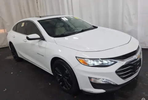 More photos of 2024 Chevrolet Malibu LT at Sign It Drive It, TX