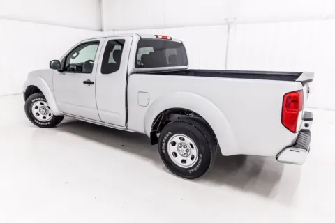 More photos of 2015 Nissan Frontier S at Sign It Drive It, TX