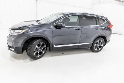 More photos of 2019 Honda CR-V Touring at Sign It Drive It, TX