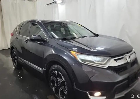 More photos of 2019 Honda CR-V Touring at Sign It Drive It, TX