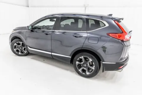 More photos of 2019 Honda CR-V Touring at Sign It Drive It, TX