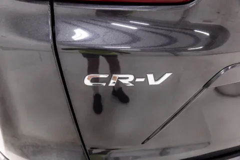 More photos of 2019 Honda CR-V Touring at Sign It Drive It, TX