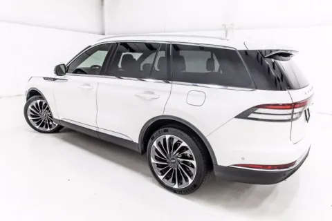 More photos of 2020 Lincoln Aviator Reserve at Sign It Drive It, TX
