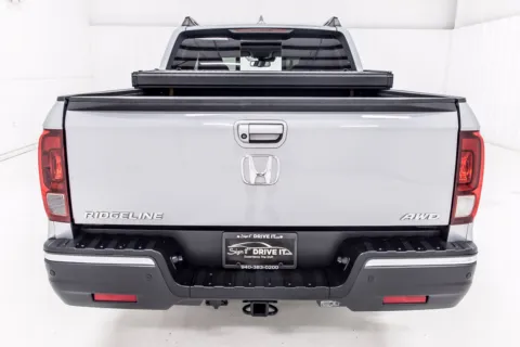 More photos of 2017 Honda Ridgeline RTL-E at Sign It Drive It, TX