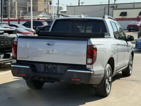 More photos of 2017 Honda Ridgeline RTL-E at Sign It Drive It, TX