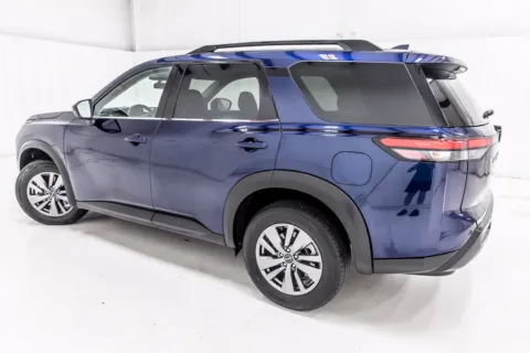 More photos of 2025 Nissan Pathfinder SV at Sign It Drive It, TX