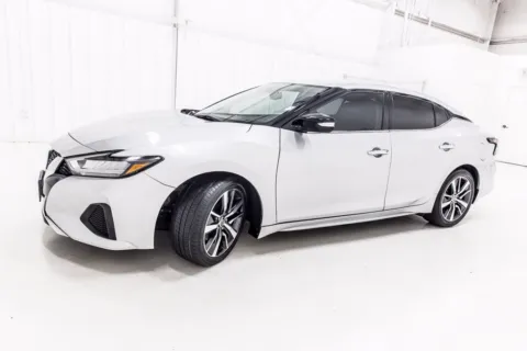 More photos of 2019 Nissan Maxima 3.5 SV at Sign It Drive It, TX