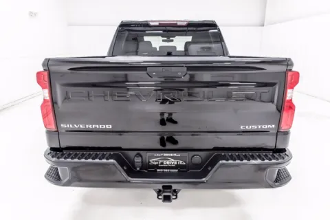 More photos of 2021 Chevrolet Silverado 1500 Custom at Sign It Drive It, TX