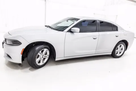 More photos of 2022 Dodge Charger SXT at Sign It Drive It, TX