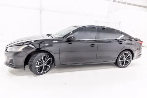 Another view of 2023 Nissan Altima 2.5 SR for sale in Denton, TX at Sign It Drive It