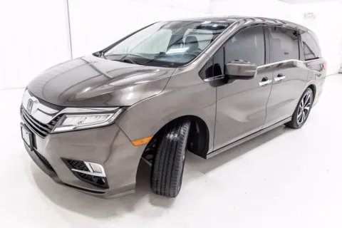 Photos of 2020 Honda Odyssey Elite for sale in Denton, TX at Sign It Drive It