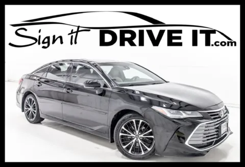 Black 2019 Toyota Avalon Limited for sale in Denton, TX