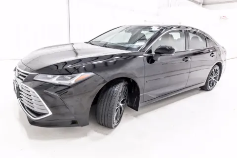Photos of 2019 Toyota Avalon Limited for sale in Denton, TX at Sign It Drive It