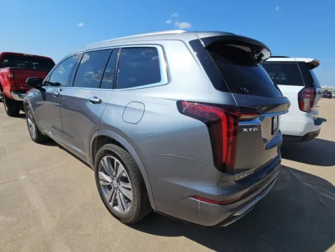 More photos of 2022 Cadillac XT6 Premium Luxury at Sign It Drive It, TX