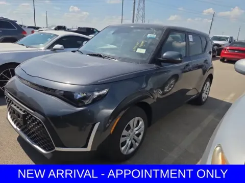 Gray 2024 Kia Soul LX for sale in Denton, TX