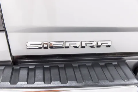 More photos of 2017 GMC Sierra 1500 SLE at Sign It Drive It, TX