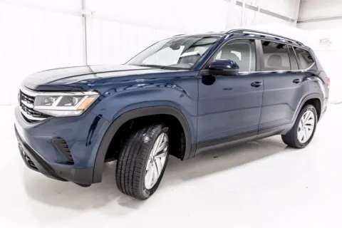 Photos of 2021 Volkswagen Atlas 3.6L V6 SE w/Technology for sale in Denton, TX at Sign It Drive It
