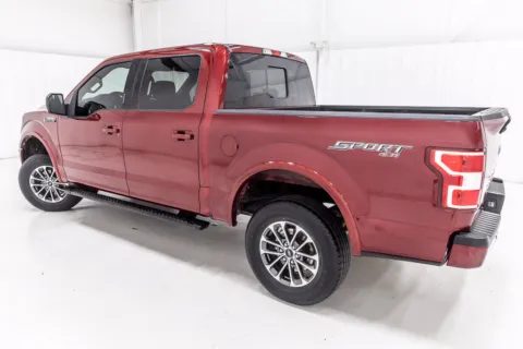 More photos of 2019 Ford F-150 XLT at Sign It Drive It, TX