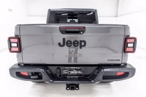 More photos of 2021 Jeep Gladiator Sport at Sign It Drive It, TX