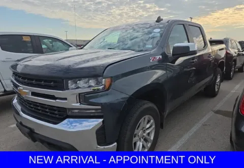 Gray 2019 Chevrolet Silverado 1500 LT for sale in Denton, TX