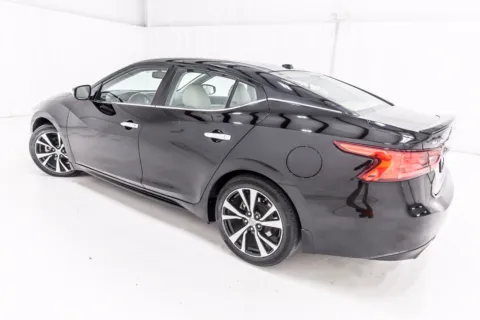 More photos of 2018 Nissan Maxima 3.5 SL at Sign It Drive It, TX