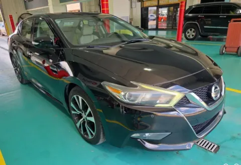 More photos of 2018 Nissan Maxima 3.5 SL at Sign It Drive It, TX