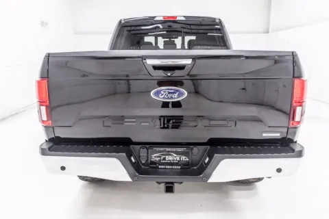 More photos of 2019 Ford F-150 Lariat at Sign It Drive It, TX