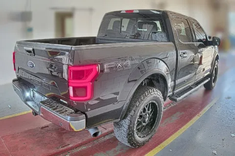 More photos of 2019 Ford F-150 Lariat at Sign It Drive It, TX