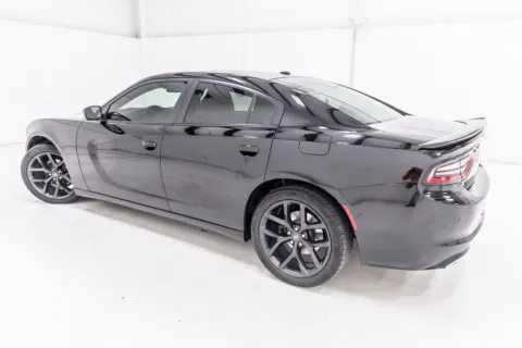 More photos of 2021 Dodge Charger SXT at Sign It Drive It, TX