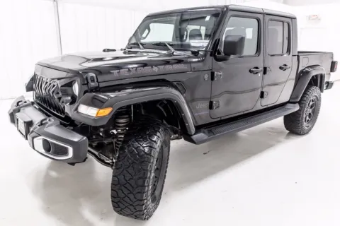 Photos of 2023 Jeep Gladiator Texas Trail for sale in Denton, TX at Sign It Drive It
