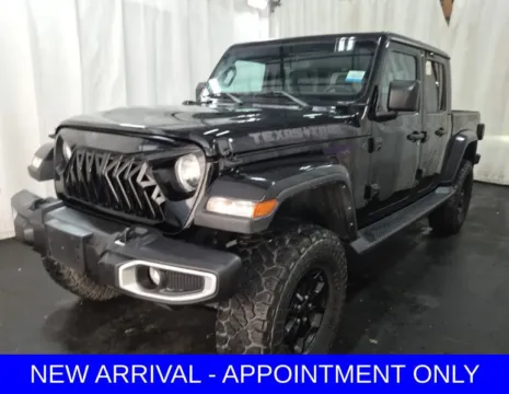 Black 2023 Jeep Gladiator Texas Trail for sale in Denton, TX