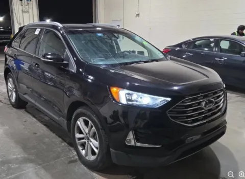 More photos of 2020 Ford Edge SEL at Sign It Drive It, TX
