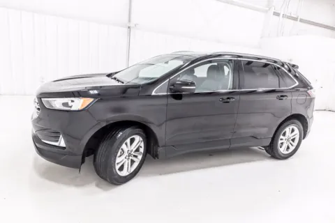 More photos of 2020 Ford Edge SEL at Sign It Drive It, TX