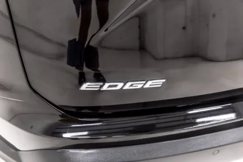 More photos of 2020 Ford Edge SEL at Sign It Drive It, TX