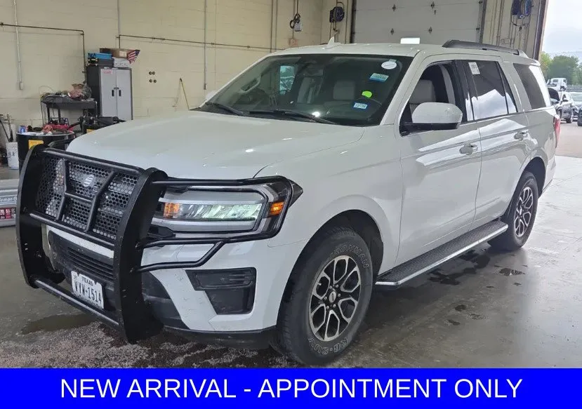 White 2022 Ford Expedition XLT for sale in Denton, TX