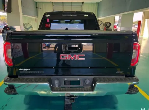 More photos of 2017 GMC Sierra 1500 SLT at Sign It Drive It, TX
