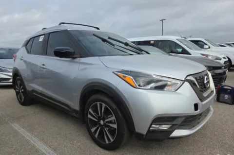 More photos of 2020 Nissan Kicks SR at Sign It Drive It, TX