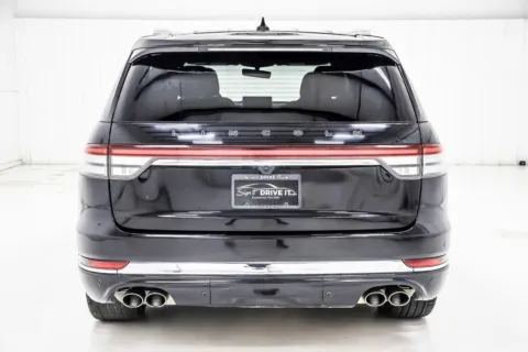 More photos of 2021 Lincoln Aviator Black Label at Sign It Drive It, TX
