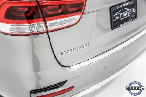 More photos of 2018 Kia Sorento SX at Sign It Drive It, TX