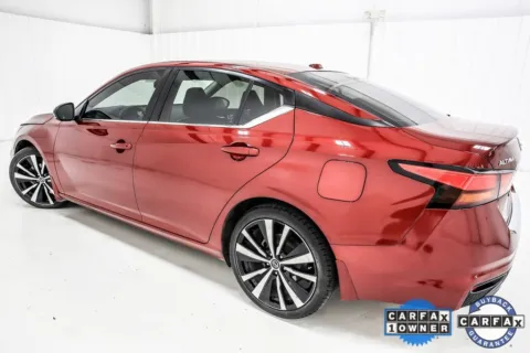 More photos of 2021 Nissan Altima 2.5 SR at Sign It Drive It, TX